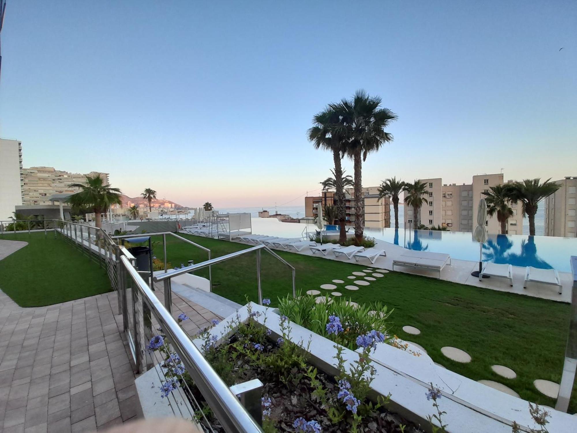 Sunset Cliffs Sea View Apartments 14 Floor Benidorm Luaran gambar
